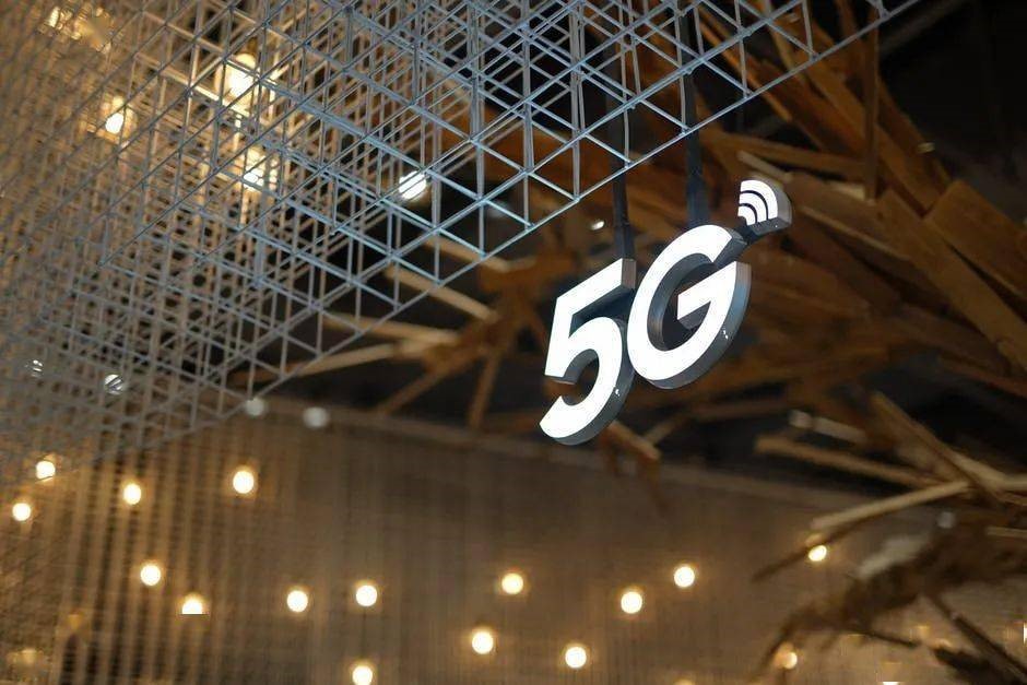 東麗開發(fā)用于 5G 通信的新型透明聚苯硫醚薄膜